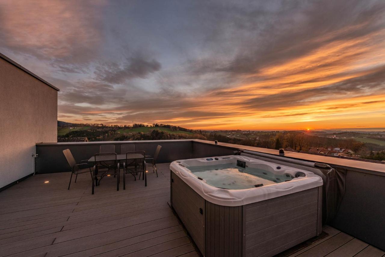 Moderne Villa Mit Whirlpool Und Heimkino Вальдкирхен Экстерьер фото